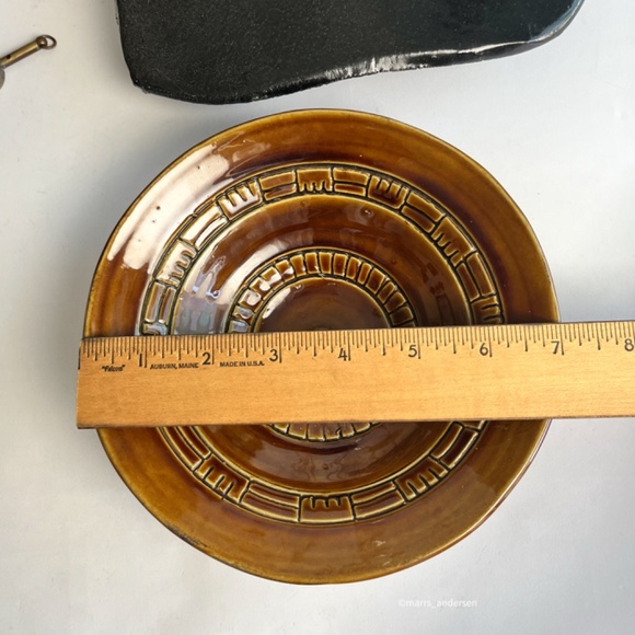 Vintage Van Briggle Art Pottery Bowl Dark Honey Hand Carved Signed — 7" dia - Picture 7 of 8